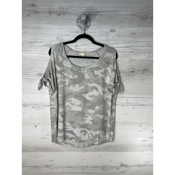 Jane and Delancey Shirt Womens XL Gray Camo Cold Shoulder Tie Sleeve Scoop Neck - Picture 1 of 9